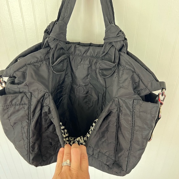 Large Full-Zip Marc Jacob’s Diaper Bag - Picture 7 of 14